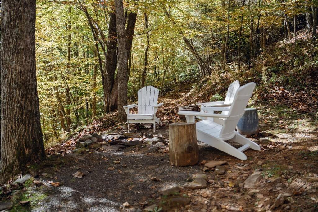 Serene & Cozy - Peaceful View - Fireplace - Creek Fleetwood Esterno foto